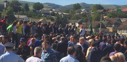 Residents of the village of Kendelen. September 18, 2018. Photo by Tamara Gerieva for the "Caucasian Knot"