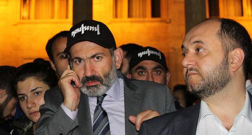 Nikol Pashinyan (left). Photo by Tigran Petrosyan for the Caucasian Knot