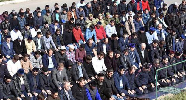 Mass prayers of protesters in Magas. Photo is provided by Yakub Gogiev