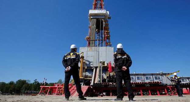 Oil production. Photo: REUTERS/Sergei Karpukhin