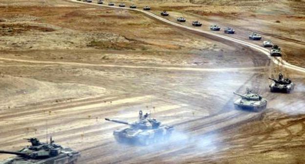 Azerbaijani tanks join military drills. Photo: Ministry of Defence of Azerbaijan. https://mod.gov.az/ru/news/v-ramkah-kshvi-vojska-nahchyvanskogo-garnizona-uspeshno-proveli-etap-s-boevoj-strelboj-video-24912.html