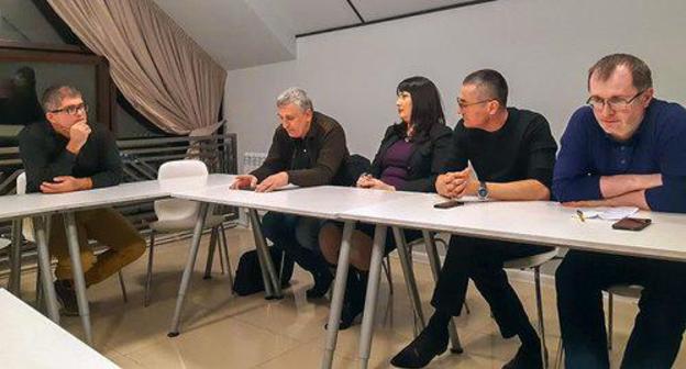 Participants of the "Alternative" discussion and analytical centre. Photo by Timur Isaev for the "Caucasian Knot"