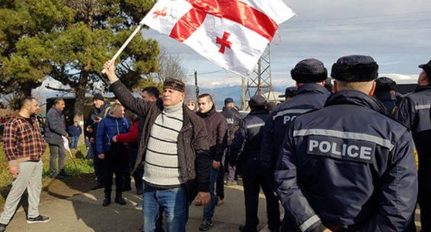 Clashes between opposition and police. Photo: REUTERS/David Chkhikvishvili