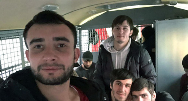 Caucasian students in a prison truck in Moscow, December 17, 2018. Photo: press service of the "Kavkaz.Realii" (RFE/RL), http://www.kavkazr.com