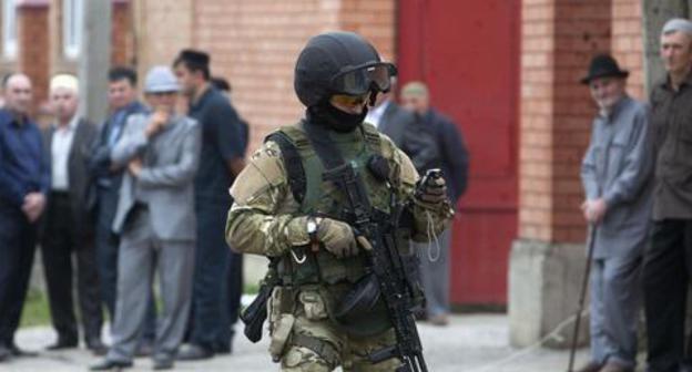 A law enforcer. Ingushetia. Photo: REUTERS/Kazbek Basayev