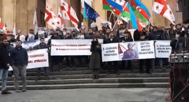 A protest action held in Tbilisi with a demand to dismantle the monument to Mikhail Avagyan. February 8, 2019. Screenshot of the video https://www.facebook.com/aliQmedia/videos/343223656527583/