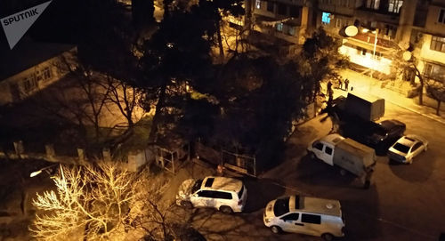 At a place where suspicious subject was found in Baku. Photo: © Sputnik / Yelena Starostina https://az.sputniknews.ru/incidents/20190209/419340678/v-bakinskom-dvore-najdena-ruchnaja-granata.html