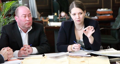 Ekaterina Tolstikova and another participant of the trip on the demarcation of the Dagestani borders. Photo: press service of the Administration of the Babayurt Disctict of Dagestan