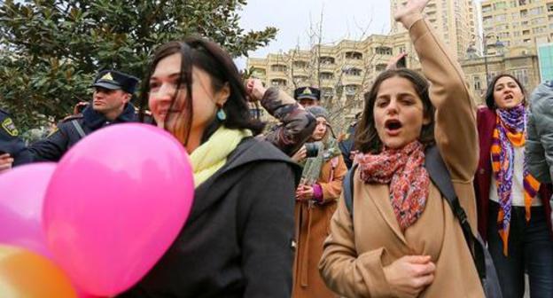 Participants of feminist rally in Baku. Photo by Aziz Karimov for the Caucasian Knot