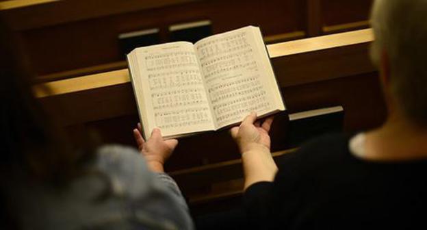 Mormons in a church. Photo: REUTERS/Dylan Martinez