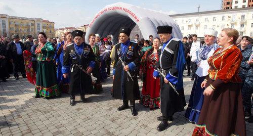 A rally held on the occasion of the anniversary of the Crimea's annexation, held in Grozny. Photo by Musa Sadulaev/IA Grozny Inform, http://www.grozny-inform.ru/news/society/106748/