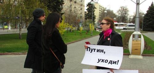 Olga Karpukhnova holds picket in Volgograd, April 13, 2019. Photo by Vyacheslav Yaschenko for the Caucasian Knot