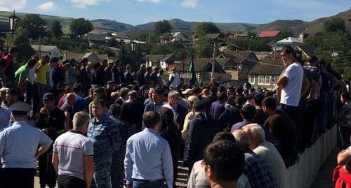 Residents of the Kendelen village, Kabardino-Balkaria, September 2018. Photo by Tamara Gerieva for the "Caucasian Knot"