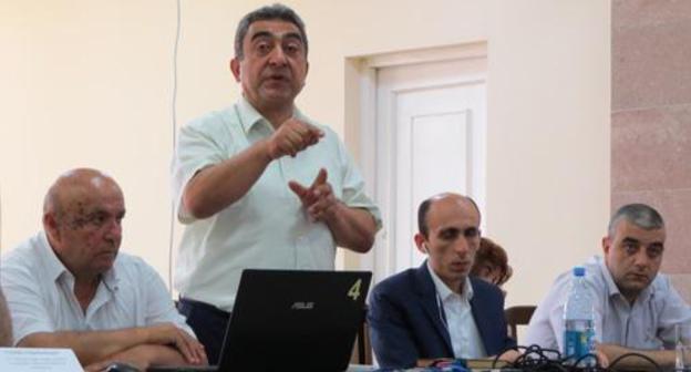 Participants of a roundtable in Stepanakert. Photo by Alvard Grigoryan for the Caucasian Knot