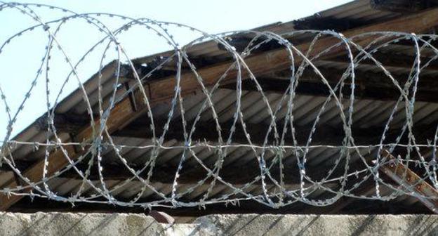 Barbed wire at high security facility. Photo by Nina Tumanova for the Caucasian Knot