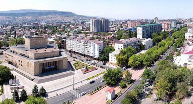 Makhachkala. Photo: Shamil Magomedov / Creative Commons Attribution-Share Alike 2.0 Generic https://commons.wikimedia.org/wiki/File:Capital_of_Dagestan.jpg?uselang=ru