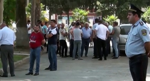 After shooting at a market in the village of Beyuk Kesik. Screenshot from video broadcasting by ‘Mir 24’, http://yandex.ru/efir?from=efir&stream_id45ae5759ad418da29eba6741d1319fb1