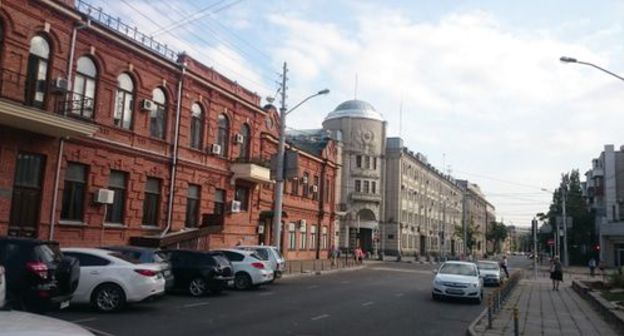 Krasnodar. Photo by Dmitry Sklyarenko https://commons.wikimedia.org/wiki/File:Tsentralnyy_okrug,_Krasnodar,_Krasnodarskiy_kray,_Russia_-_panoramio_(98).jpg