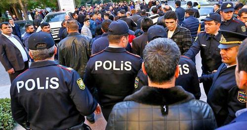 The police officers at a protest action in Azerbaijan. Photo by Aziz Karimov for the "Caucasian Knot"