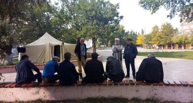 Participants of picket in Makhachkala. Photo by Rasul Magomedov for the Caucasian Knot