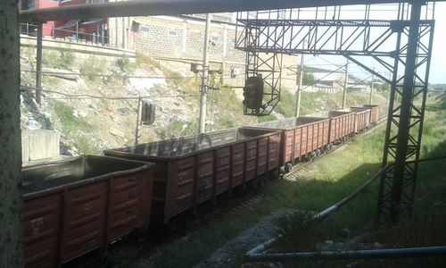 Railroad in Armenia. Photo by Armine Martirosyan for the Caucasian Knot