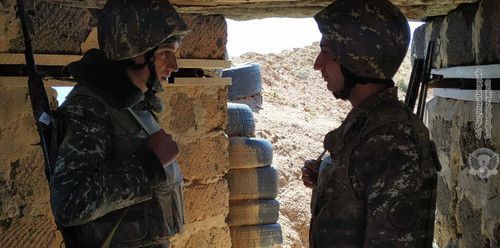 Guard duty at the front of the Karabakh army. Photo by the press service of the Ministry of Defence of Armenia http://www.mil.am/hy/news/7038