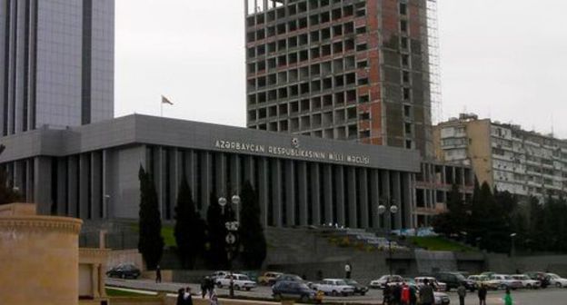 Parliament of Azerbaijan. Photo: Tony Bowden, http://www.flickr.com