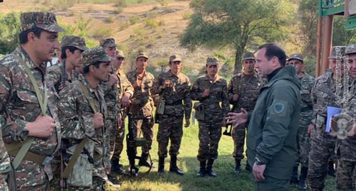 Servicemen of the Armenian Army. Photo: press service of the Ministry of Defence of Armenia, http://www.mil.am/ru/news/6896