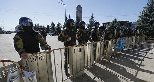 Policemen during protest rally in Magas. Photo: REUTERS/Maxim Shemetov