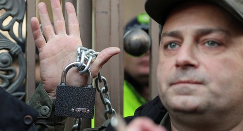 A police officer in Georgia. Photo: REUTERS/Irakli Gedenidze