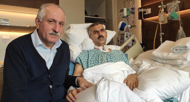 Mekhman Aliev and Ogtai Gyulyalyev in an Istanbul clinic, January 29, 2020. Photo by Mekhman Aliev for the Caucasian Knot