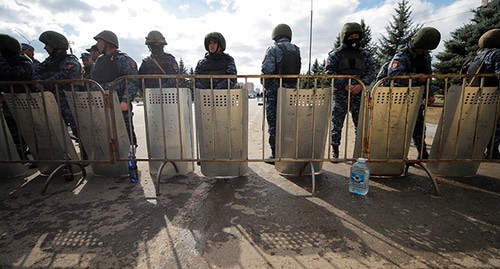 Law enforcers during rally in Magas, October 2018. Photo: REUTERS/Maxim Shemetov