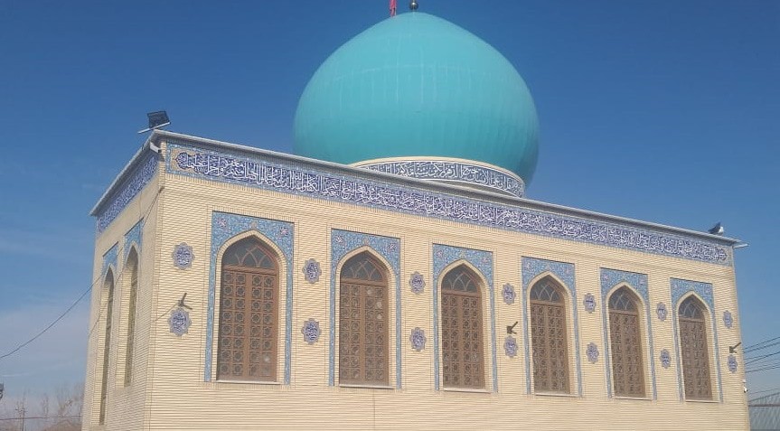 Leaders of a local Shiite community cancelled Friday prayers and called on the believers to pray at home. Photo courtesy of Alexander Kvakhadze