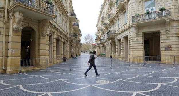 Baku, April. Photo by Aziz Karimov for the "Caucasian Knot"