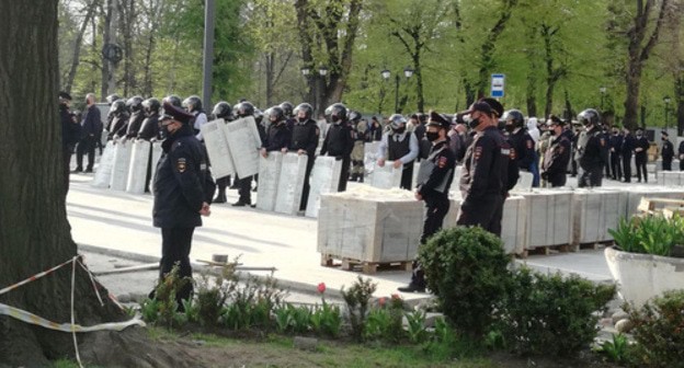 Rally in Vladikavkaz, April 20, 2020. Photo by Emma Marzoeva for the Caucasian Knot