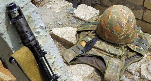 Weapons and military outfit, Nagorno-Karabakh. Photo by Alvard Grigoryan for the Caucasian Knot