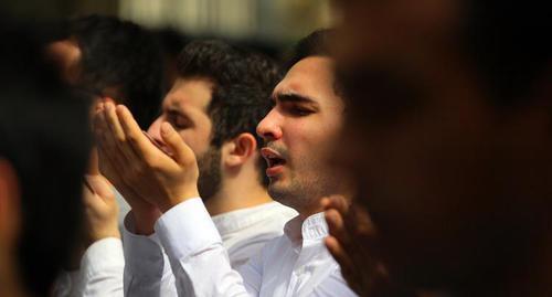 Prayer. Photo by Aziz Karimov for the Caucasian Knot