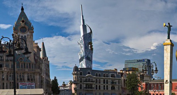 Batumi. Photo: Uwe Brodrecht https://ru.wikipedia.org