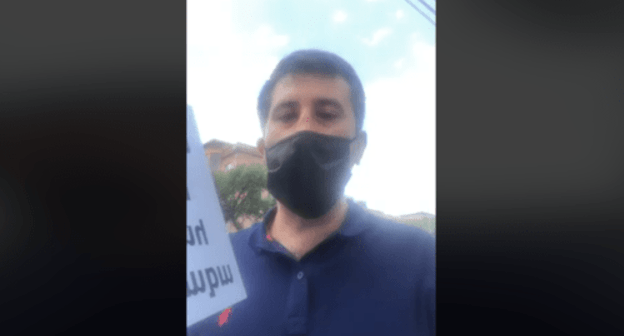 Ruben Melikyan, initiator of the protest action at the Armenian Parliament, June 12, 2020. Screenshot: https://www.facebook.com/rubenmelikian/videos/10222839819648210/