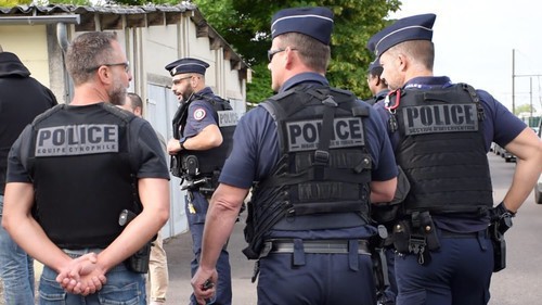 Police during clashed in Dijon. Photo: press service of the Police Department of France, https://twitter.com/PoliceNationale/status/1274023496365023233/photo/4