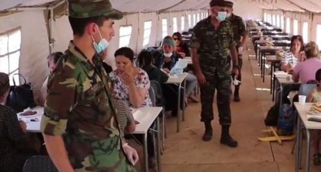 A canteen in the tent camp for the Azerbaijanis waiting for the departure to their homeland. Screenshot: https://www.instagram.com/p/CBz9lQvlxW7/