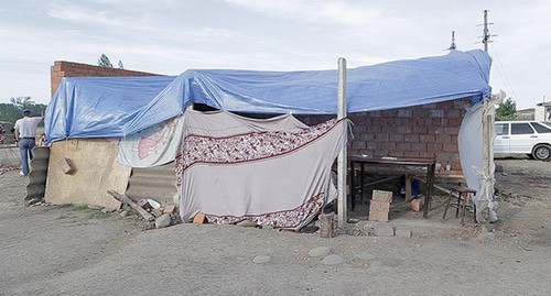 A tent camp in the Dagestani village of Kullar. Screenshot of the video by the "Caucasian Knot"