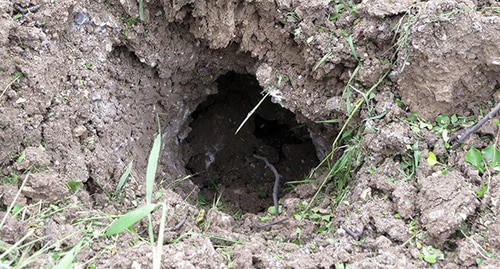 Traces of artillery fire. Photo by Alvard Grigoryan for the "Caucasian Knot"