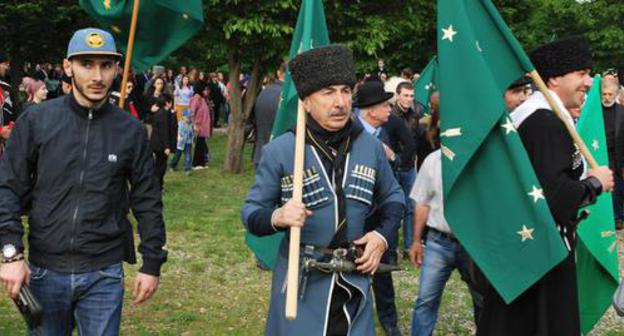 Participants of the rally in memory of victims of the Caucasian War (1763 - 1864) in Maikop. Photo by Yevgeniya Bogdasarova for the "Caucasian Knot"