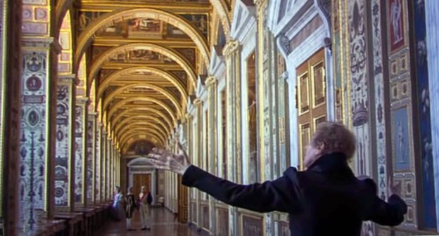 A still from "Russian Ark", the film by A. Sokurov (2002). Screenshot of the trailer https://www.kinopoisk.ru/film/40732/video/9241/