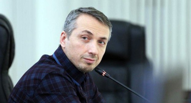 Elkhan Suleimanov. Photo: press service of the Ministry of Public Health of Chechnya, https://www.minzdravchr.ru/novosti