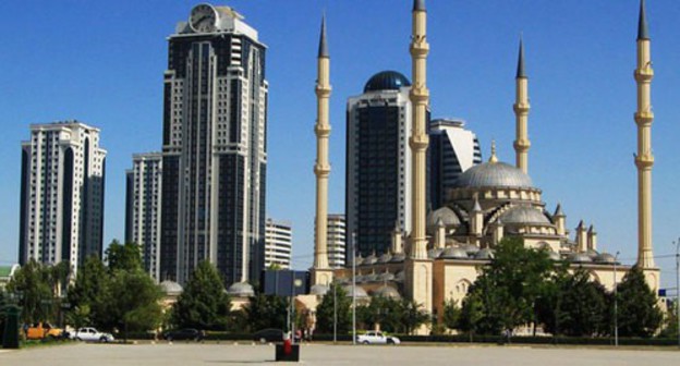 The center of Grozny. Photo by the press service of the Grozny administration https://grozmer.ru/objavlenija/o-provedenii-gosudarstvennoi-kadastrovoi.html