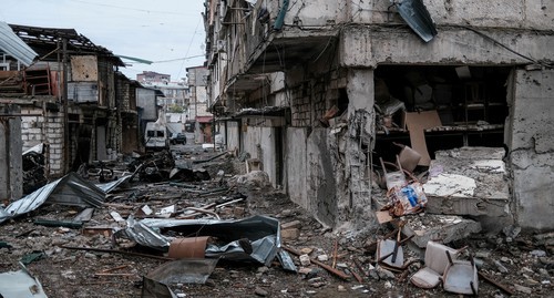 Consequences of shelling in Stepanakert on October 5, 2020. Photo: Areg Balayan/ArmGov/PAN Photo/Reuters