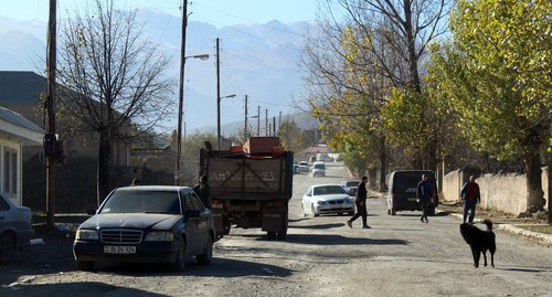 Last Kelbajar residents leaving the city, November 16, 2020. Photo by Armine Martirosyan for the Caucasian Knot