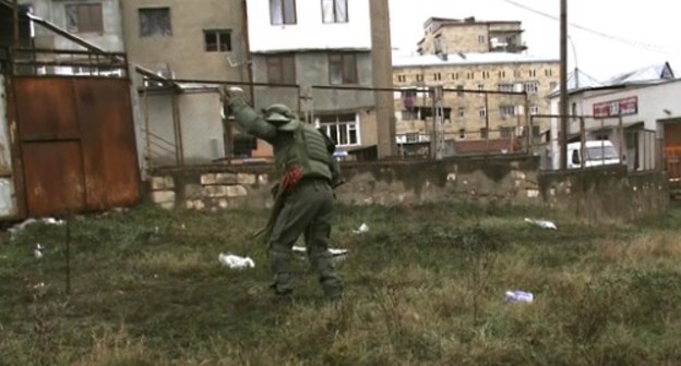 Mine clearing in the streets of Stepanakert, December 2, 2020. Photo by the press service of the Russian Ministry of Defence http://mil.ru/russian_peacekeeping_forces/news/more.htm?id=12327996@egNews